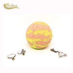 China Gift Surprise Charmed Jewelry Bath Bombs Rings Inside 160g Natural Cinnamon Scented factory