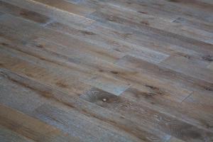 China Oak Engineered Flooring(White Grain,Grey Color) factory