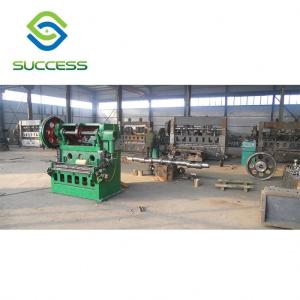 China Heavy Duty 3m Hexagonal Wire Netting Machine With 0.75Kw Cutting Motor factory