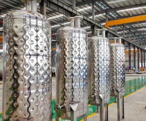 China Laser Welding Falling Film Pillow Plate Jacket Tank Vertical Cooling Sheat Exchanger Chillers factory