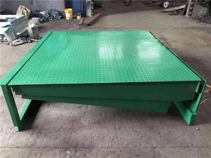 China AC 380V 50HZ Hydraulic Dock Levelers Loading And Unloading Goods For Forklift From Warehouse factory