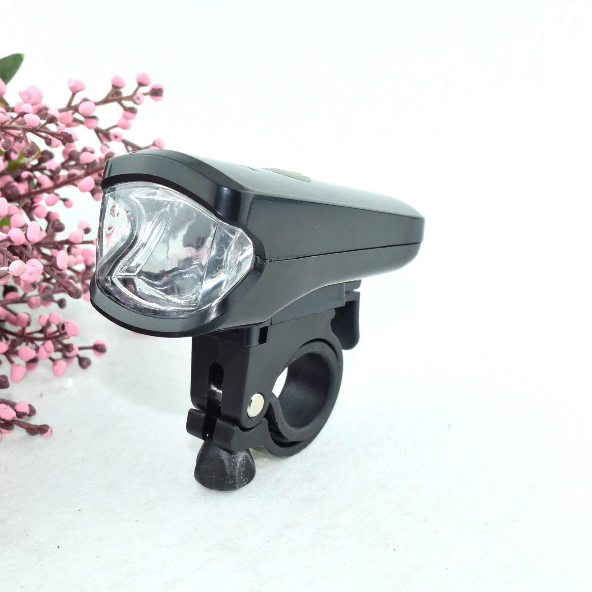 8.9*4*3.8cm USB LED Bicycle Light Rechargeable Headlight And Rear Light Set