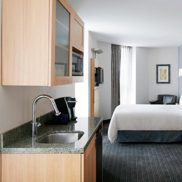 Lacquer Small Kitchen Cabinets Solid Wood All In One Mini Kitchenette for Hotel