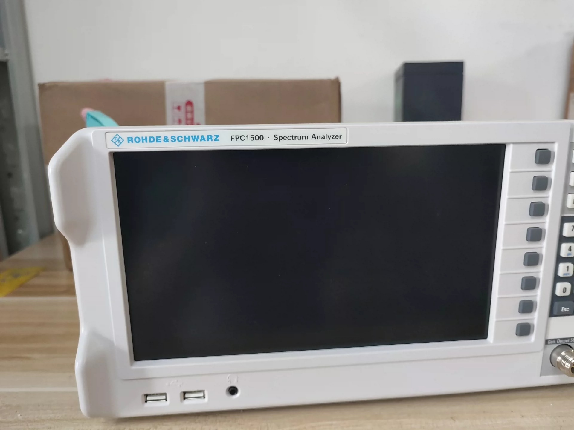 R&S FPC1500 Rohde & Schwarz 1GHz Upgradable RF Spectrum Analyzer With Tracking Generator