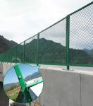 Outdoor Galvanized Barbed Wire Fence with Double Twisted Design and Wooden Spool