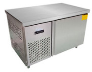 China 220V/50HZ Energy Saving Commercial Kitchen Refrigerator 150L Capacity on sale