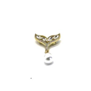 China Gold Fox Brooch Pin Inlaid Shiny Diamond For Clothes 2.5cm length 3.5cm height factory