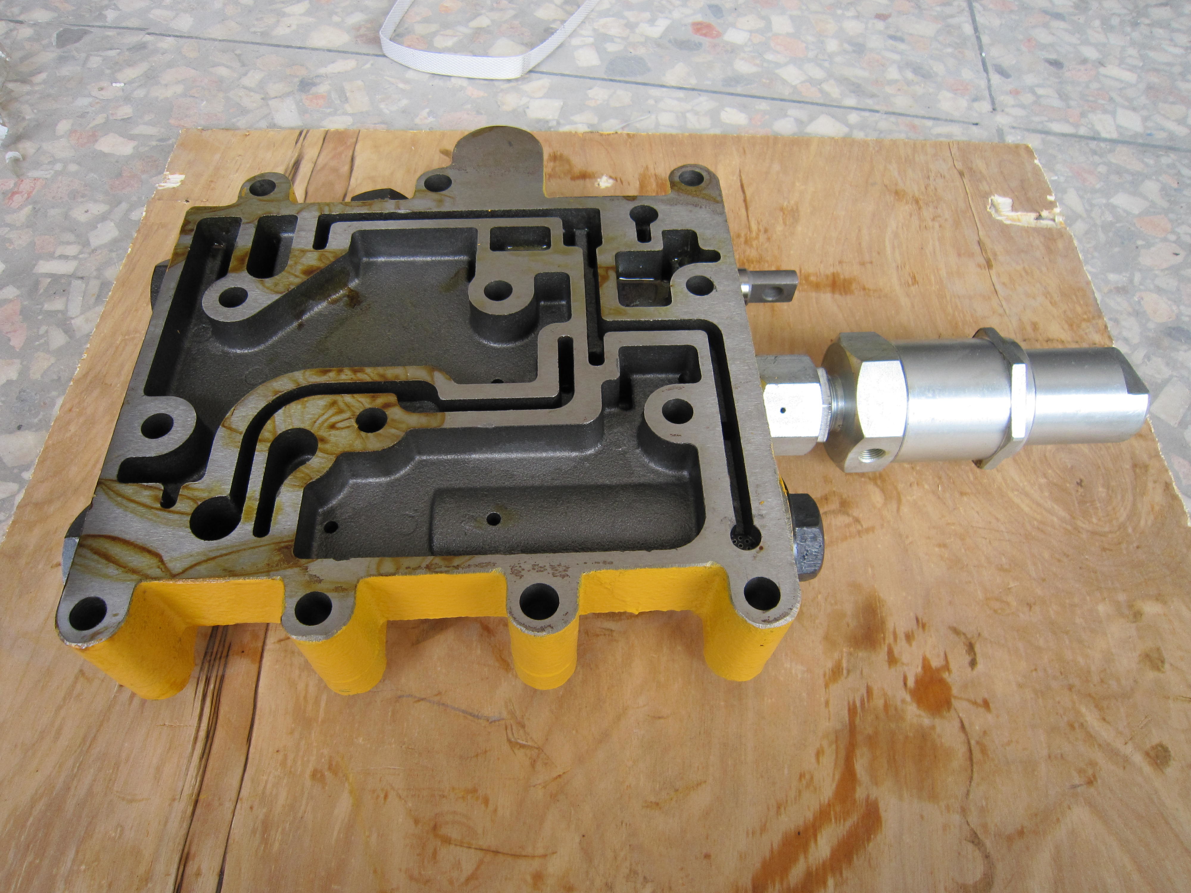 12C0001 BF25 Transmsission Valve Wheel Loader Spare Parts ZL30E ZL40B ZL50C CLG855 CLG835 CLG842