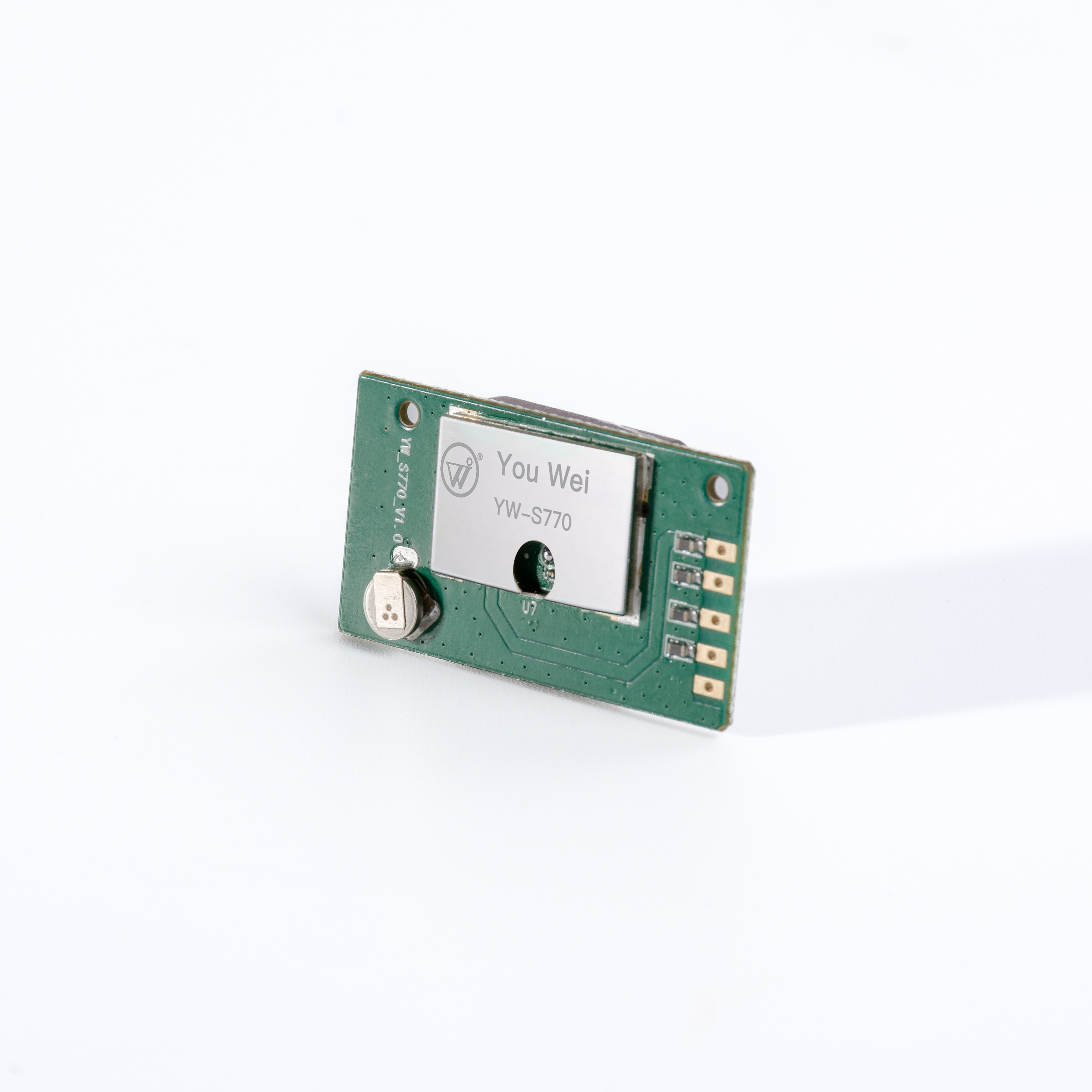 Best Selling Chipset High Precision GNSS Module High Performance YW-S770 Tracking gps gnss Receiver Module for drone