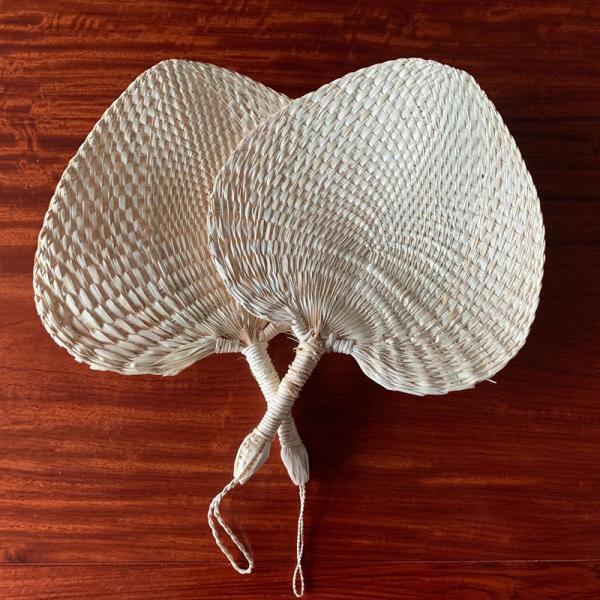 Y-Z Small cattail leaf fan woven vintage summer paddle wood hand held fans supplies home decor