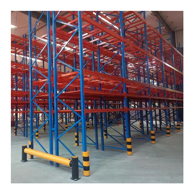 China Durable Selective Pallet Racking , Industrial Heavy Duty Steel Storage Racks factory