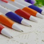 HOT plastic promotional pen,cheap advertising ballpoint pen,hotel fountain ball
