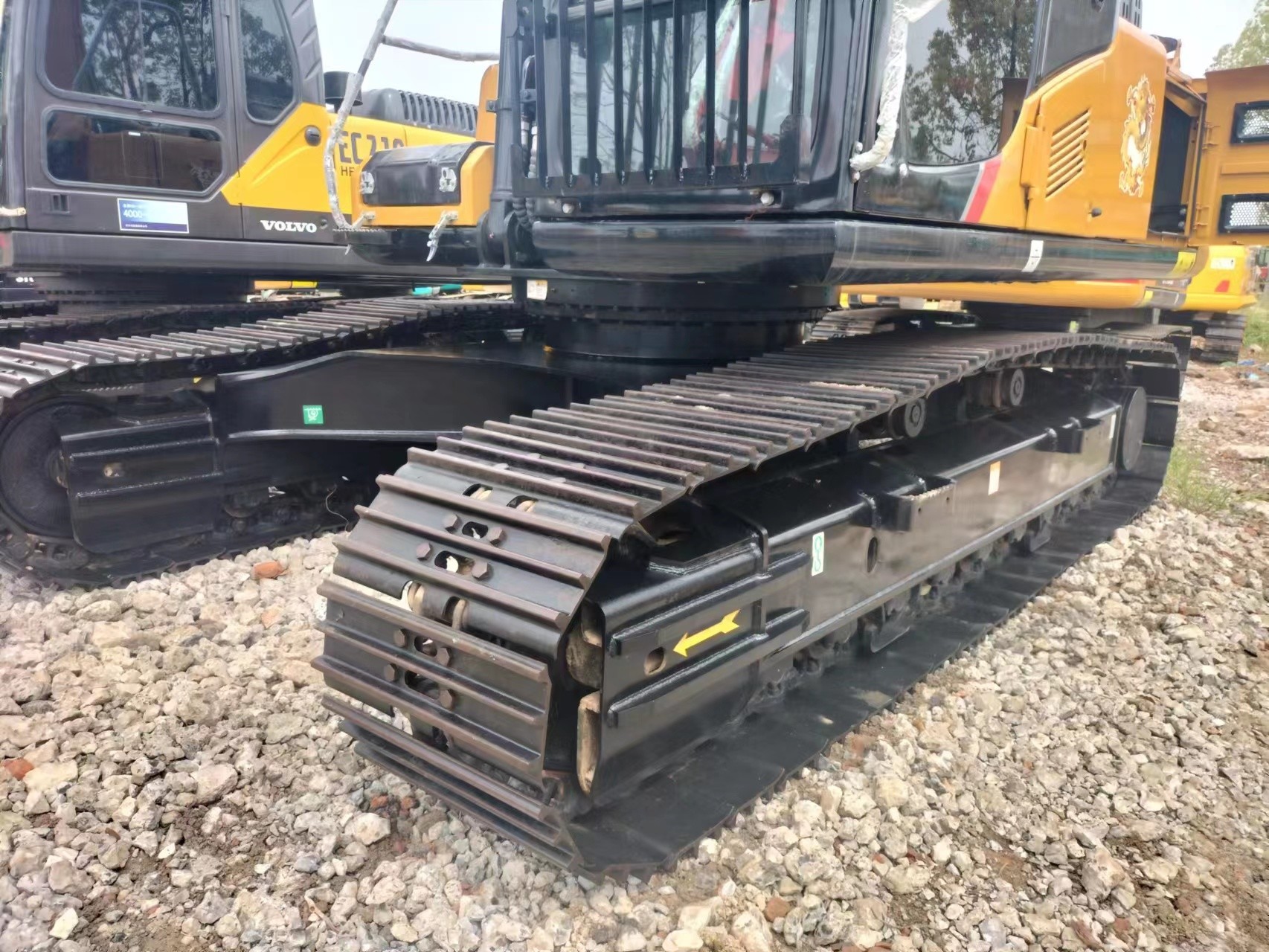 Used SANY Digger SY235C Secondhand 23.5on Medium Type Crawler Excavator