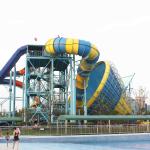 Red / Yellow / Green Fiberglass Water Slides for outdoor playground