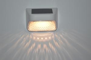 China Outdoor IP67 Waterproof Yard Terrace Decoration Light Wall Lamp Solar Garden Light factory