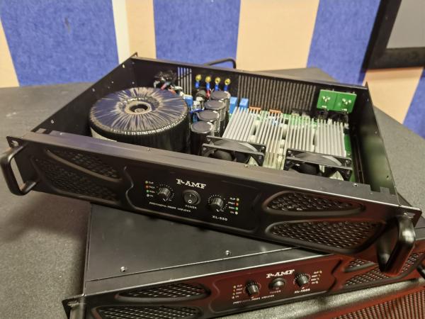 Black 2CH Power Amplifier Karaoke XL550 For Professional Public Address System