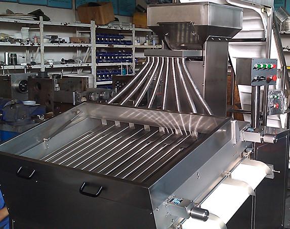 Paintball / Softgel Capsule Sorting Machine / Size Sorter 304 SUS For Pharmaceut