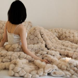 China Thickened Warm Cover Blanket Albacore Fur Blanket End Soft Plush for All-Season 1.3kg factory