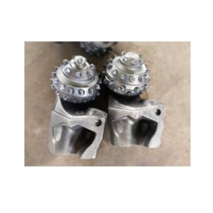 China Rock Teeth Hard Rock Drilling Bucket 40rpm Welding Type Roller Bits Detachable factory