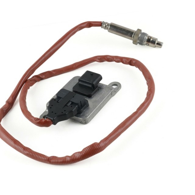 12V Nitrogen Oxide Car Nox Sensor For BMW 3 5 7 X3 X5 5WK96699 851166601