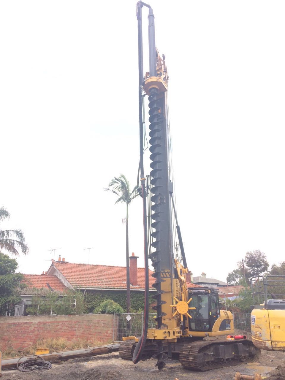 KR125M Drilling Depth 15 m Rotary Piling Rig For Micro Piling / Hydraulic Rotary Drilling Processing 700 mm