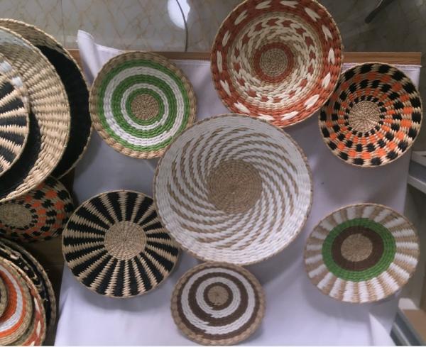 2021 new design High quality Wholesale seagrass wicker wall baskets wall plates