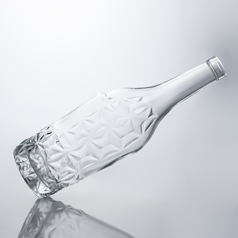 Special Bottom Embossed Glass Liquor Bottle for Rum Gin Vodka Clear or Customized