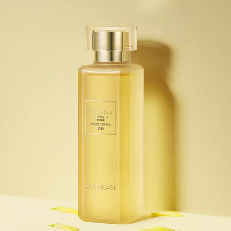 Skin Balancing Pore-Reducing Toner Minimizes Large Pores Face Moisturizing Calendula Skin Toner for Face