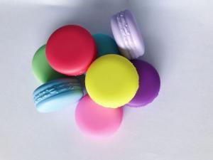 China Ｍacaron Color Plastic Cosmetic Jars Round Biscuit Resemble 10G Volume factory