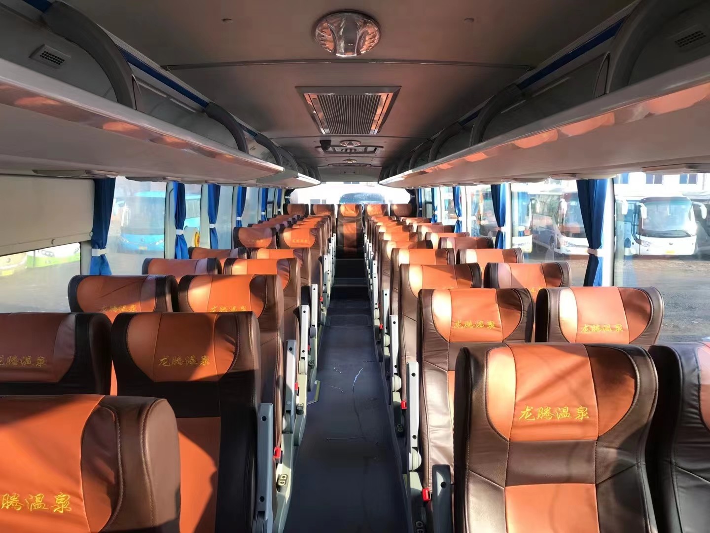 Young Tong Bus Zk6122HQ 2016 Year 50 Seat Used Passenger Bus Dubai Used Buses
