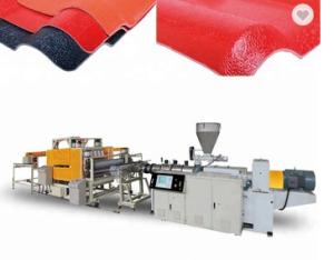 China Glazed Roof Tile PVC Sheet Extrusion Machine Automatic Forced Feeding System factory