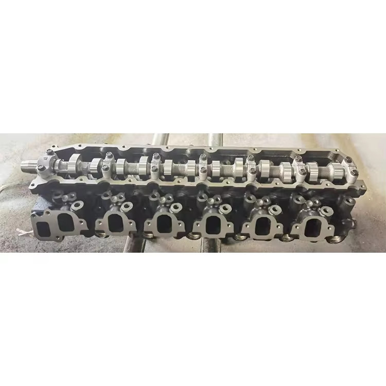 Toyota 4.2T 12V 1HD-T Diesel Engine Cylinder Head Auto Parts For Coaster Land Cruiser Model 11101-17020 1110117020 Engine Parts