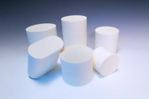 China White Alumina Ceramic Substrate round For Selective Catalytic Reduction factory