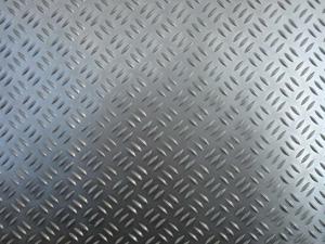 China OEM Jumbo Silver Diamond Checker Plate For Vehicle Decoration factory