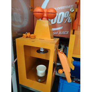 Wifi Coins Bank Notes Payment Orange Juice Vending Machine With Big Glass Window