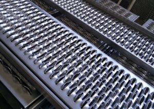 China Custom Aluminum Iron SS 4mm Thick Perforated Metal Plate factory