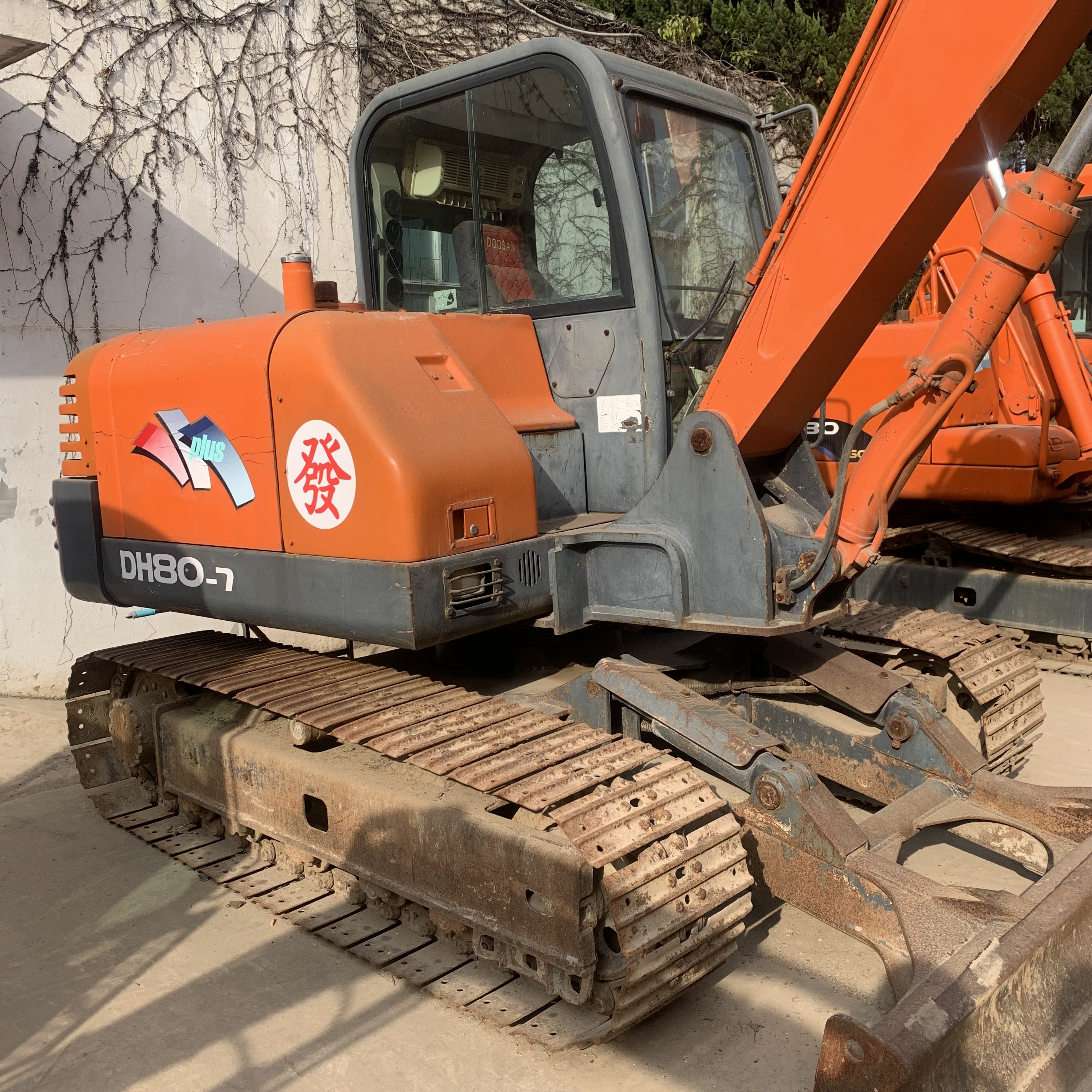 Original Hydraulic Valve Doosan DH80-7 Excavator 8 Ton with 0.28m3 Bucket Capacity