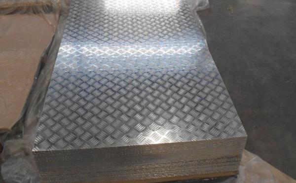 Antislip Cold Rolled Chequered Plate SS 304 Polished Stainless Steel Diamond