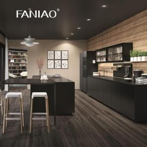 China Custom Modern Design Melamine Villa Kitchen Cabinets Set With Island factory