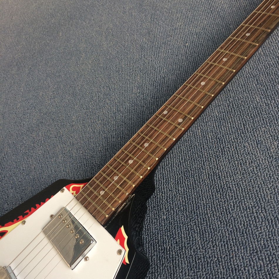 New styles of high-quality customized V electric guitar,Rosewood Fingerboard