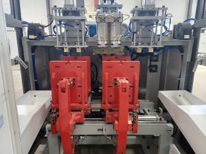 China Automatic Double Stations 10l Blow Molding Machine Toggled Type Clamping factory