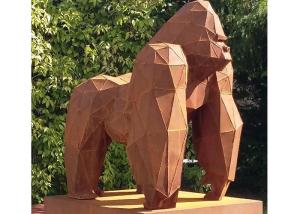 China Life Size Rusty Corten Steel Gorilla Sculpture For Outdoor Decoration factory