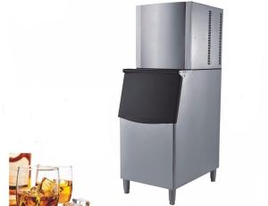 China Daily Production 150kg Split Type Ice Cube Machine Air Cooling 1.6m Height factory