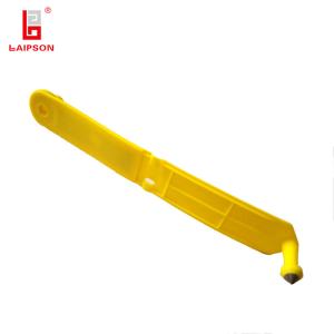 China 143mm Self Piercing Rfid Sheep Goat Ovine Ear Tag For Livestock Id Tracking factory