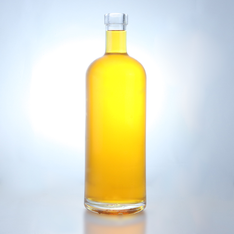 Glass Base Material Screw Cap Sealing Type Spirit Bottle for Whisky Vodka Tequila Gin Rum
