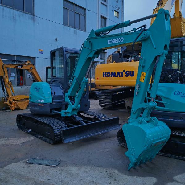 China Secondhand Mini Kobelco Excavator Crawler Kobelco Sk55sr Digger factory