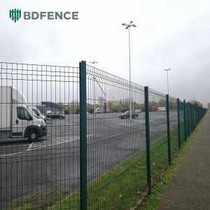 China Kindergarten 1.8 M High V Mesh Fencing Playground Safety on sale