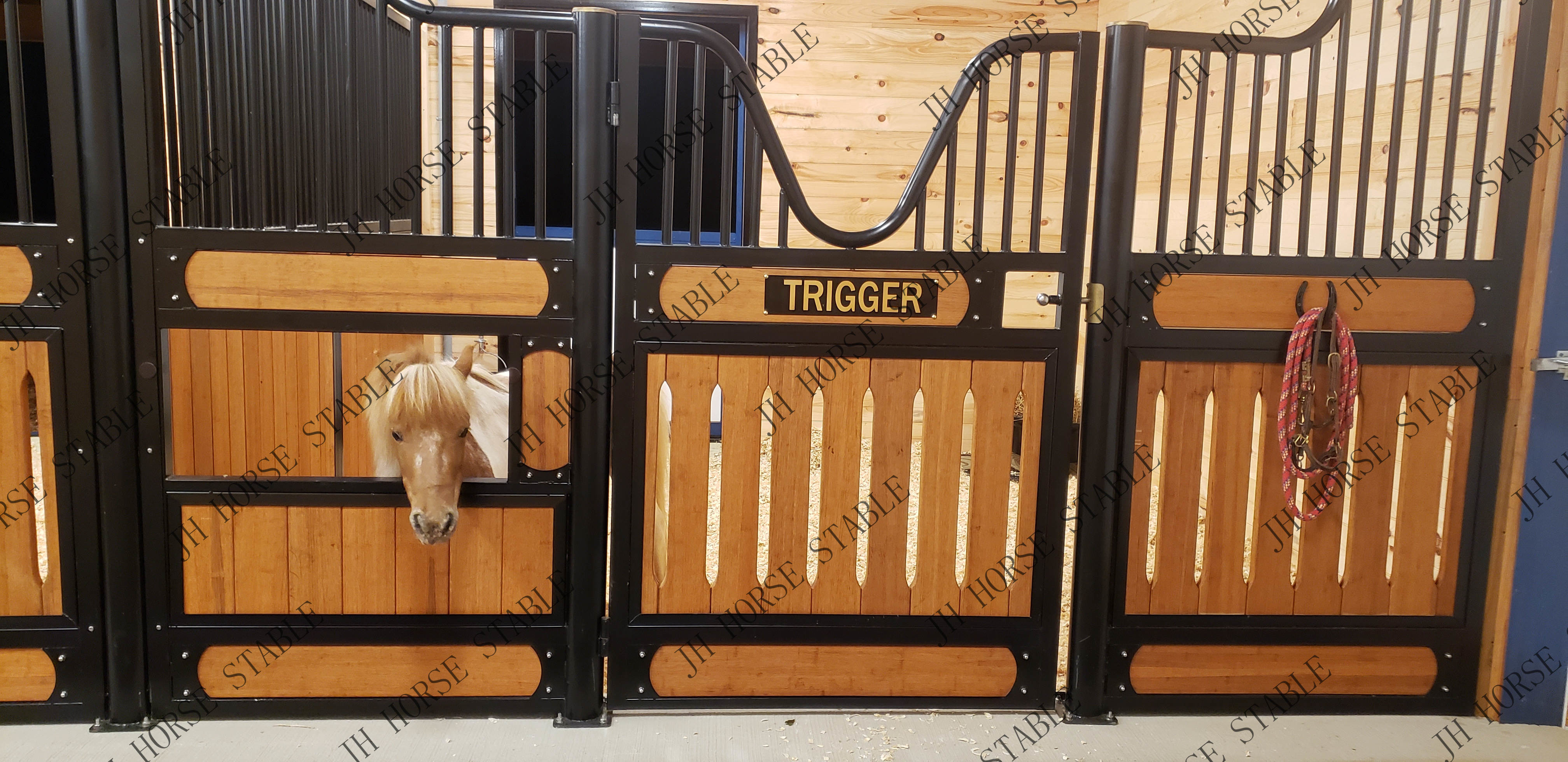 Hot Dipped Galvanized Modern Horse Stable Bamboo Ventilation Slot
