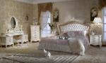 Wooden Carved Luxury European Bedroom Furniture Soft Royal King Size Double Beds