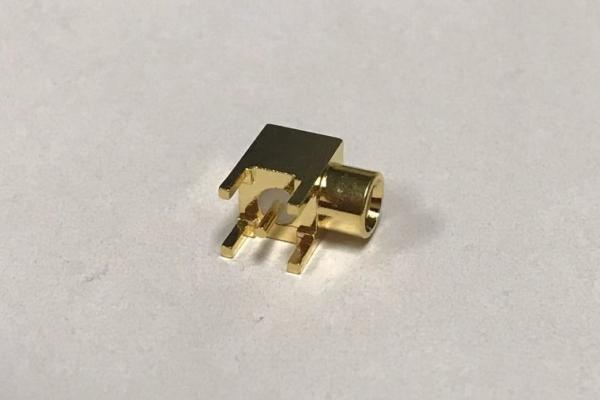 China RF MCX Right Angle Female Connector Coaxial Au Plated Connector Soldering factory